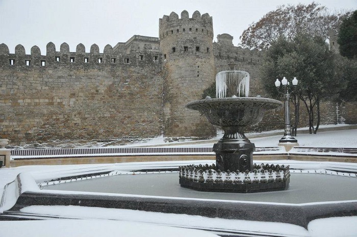 Bakıya sulu qar, rayonlara qar yağacaq